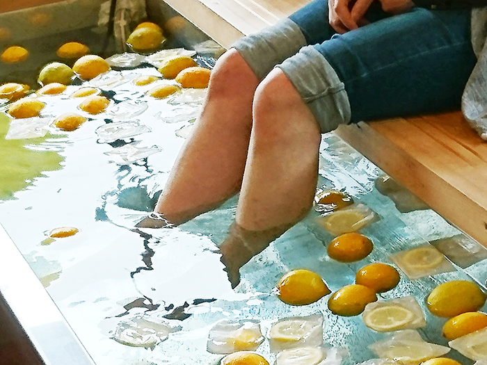 【広島 観光】宮島で遊び疲れたら足湯はいかが？広島産レモンの湯フットママ