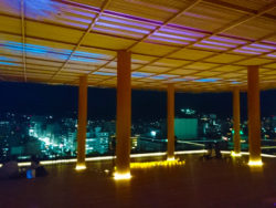 【広島 観光 穴場】おりづるタワーの期間限定屋上バー「ROOF TOP BAR」に行ってきました